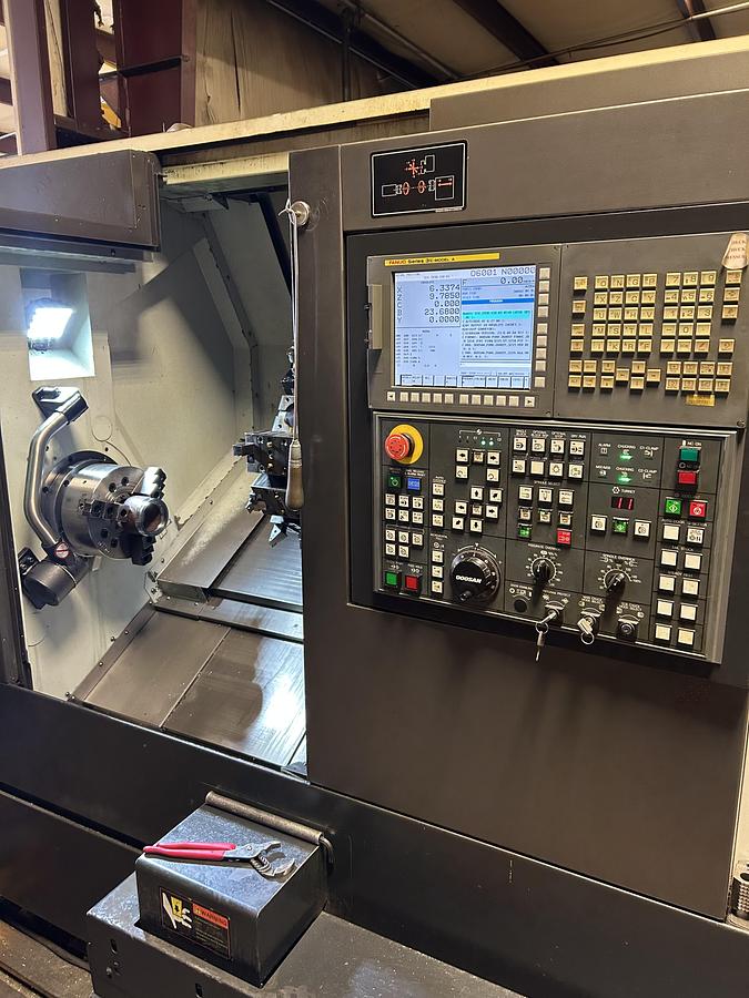 Used 2011 DOOSAN PUMA 2600BSY sub spindle Y axis Low Hours 