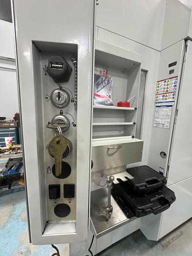 Used 2013 HAAS UMC-750