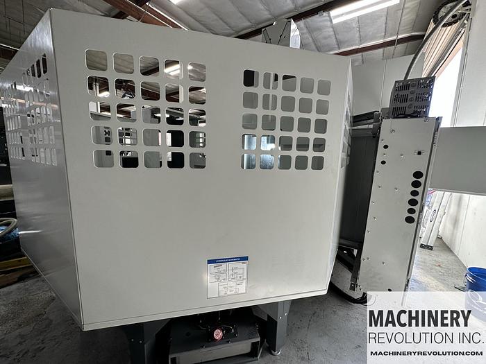 Used 2022 HAAS UMC-500SS Pallet Pool 5-Axis 12,000 RPM Spindle CNC Vertical Machining Center ***Like New 80 Cutting Hours***