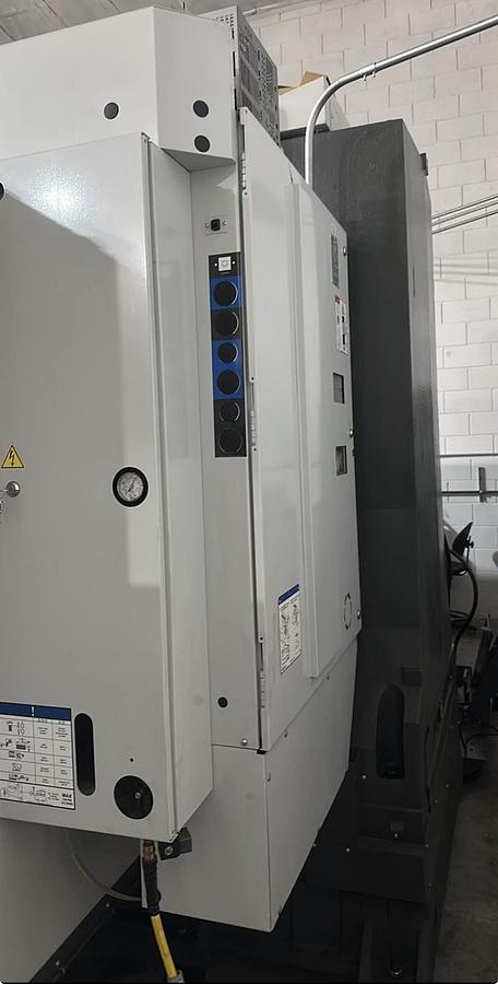 Used 2021 HAAS VF-9/40 Vertical Machining Center