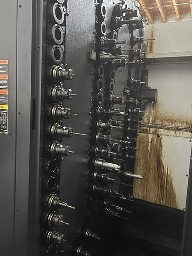 Used 2013 HYUNDAI WIA HS4000I 4-Axis Horizonta Machining Center with Pallet Changer