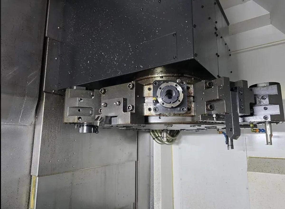 Used 2020 HYUNDAI WIA 1100RM CNC VERTICAL BORING MILL WITH MILLING