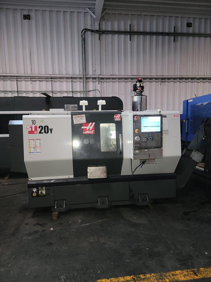 Used 2013 HAAS ST-20Y CNC Turning Center with Y-Axis / Live Tooling / Bar Feeder