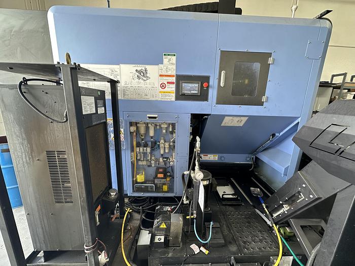 Used 2020 DOOSAN DVF5000 5-Axis CNC Vertical Machining Center