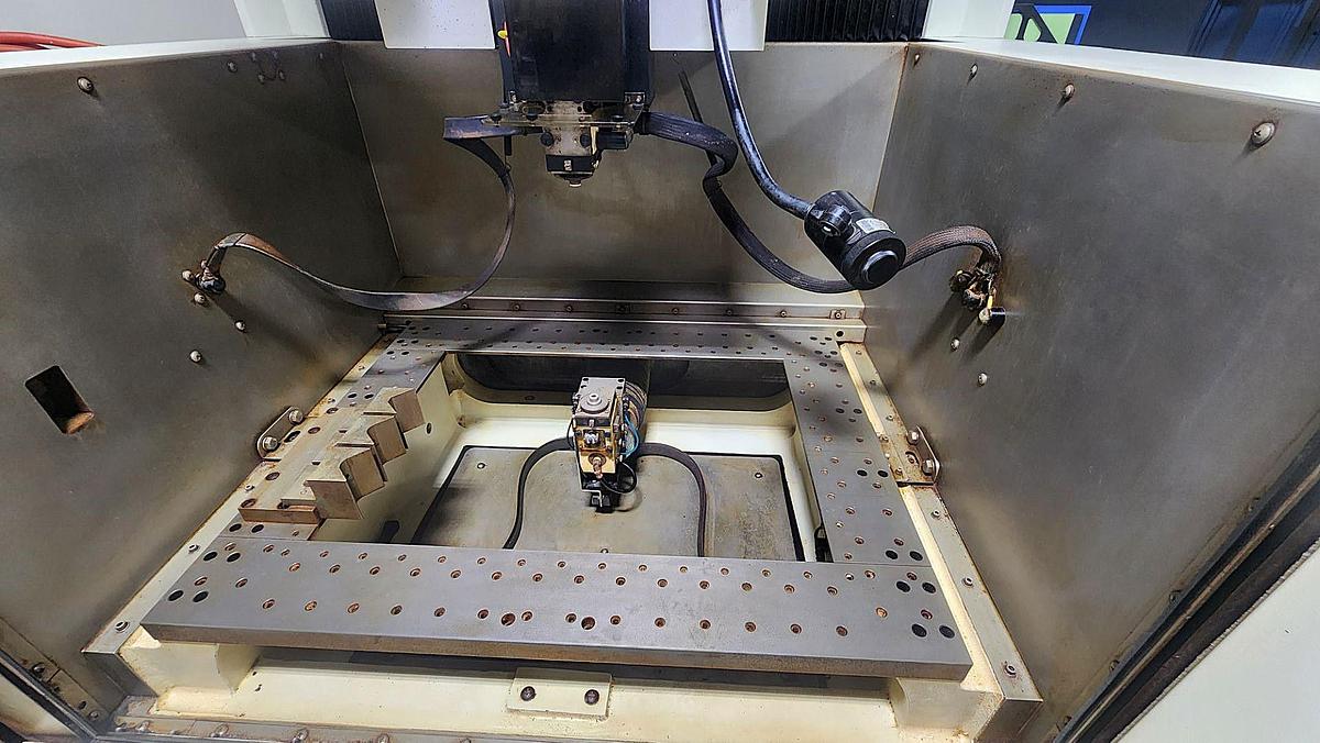 Used 2018 Makino U6 HEAT CNC WIRE EDM with Hyper Control