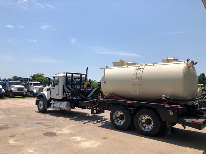 Used 2007 Mack Granite Bobtail Kill Truck