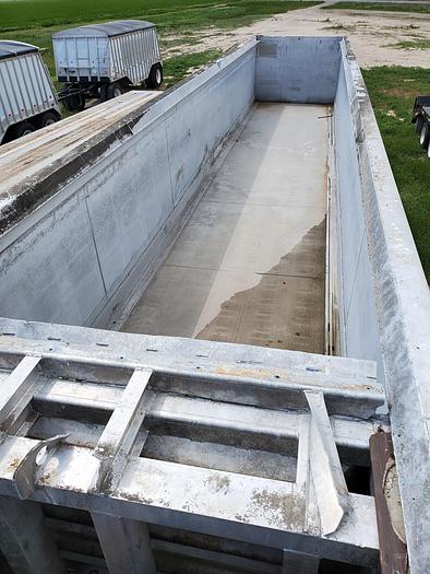 Used 2009 53' Steco Push-Out Trailer