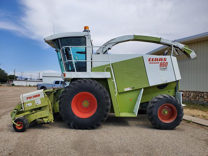 Used 1997 Claas Jaguar 860 Harvester w/ 2 Headers