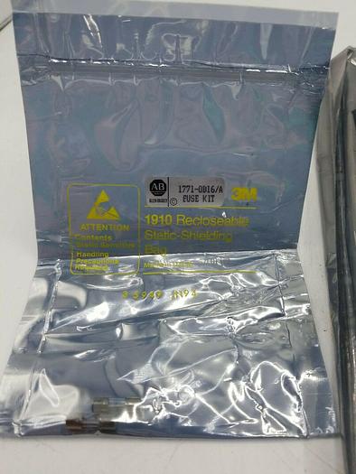 Allen Bradley 1771-OD16 A ISOLATED 120V AC OUTPUT MODULE