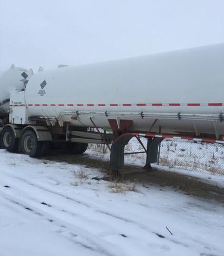 Used (2) B-Trains, 6600 Gallon x 2 Per Set