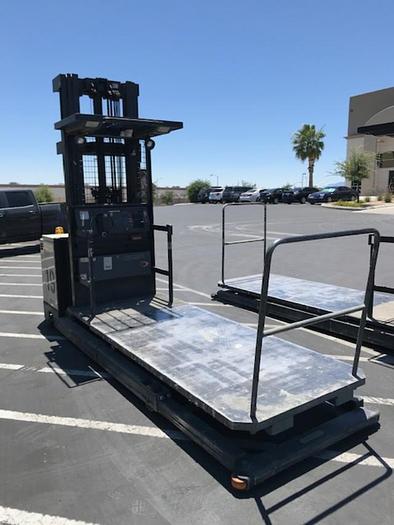 Used 2005 Crown 15SP48TT Furniture Picker