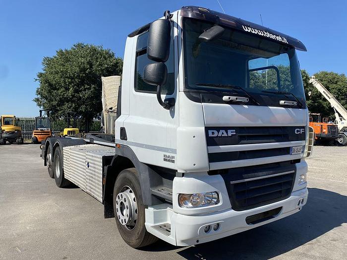 Usato 2007 DAF 410 SCARRABILE BTE