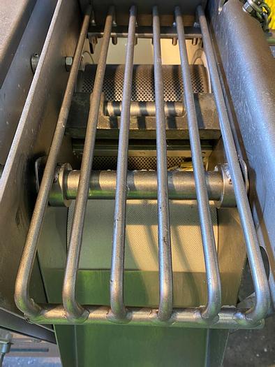 Used Baader 697 meat / bone separator