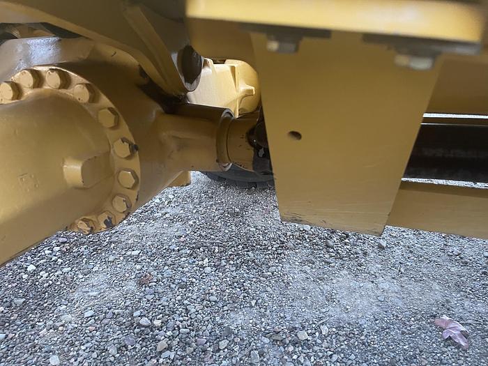 Used John Deere 210LJ