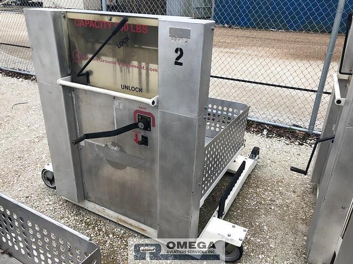 Used Airport Ground Equipment - Wheelchair Lift
