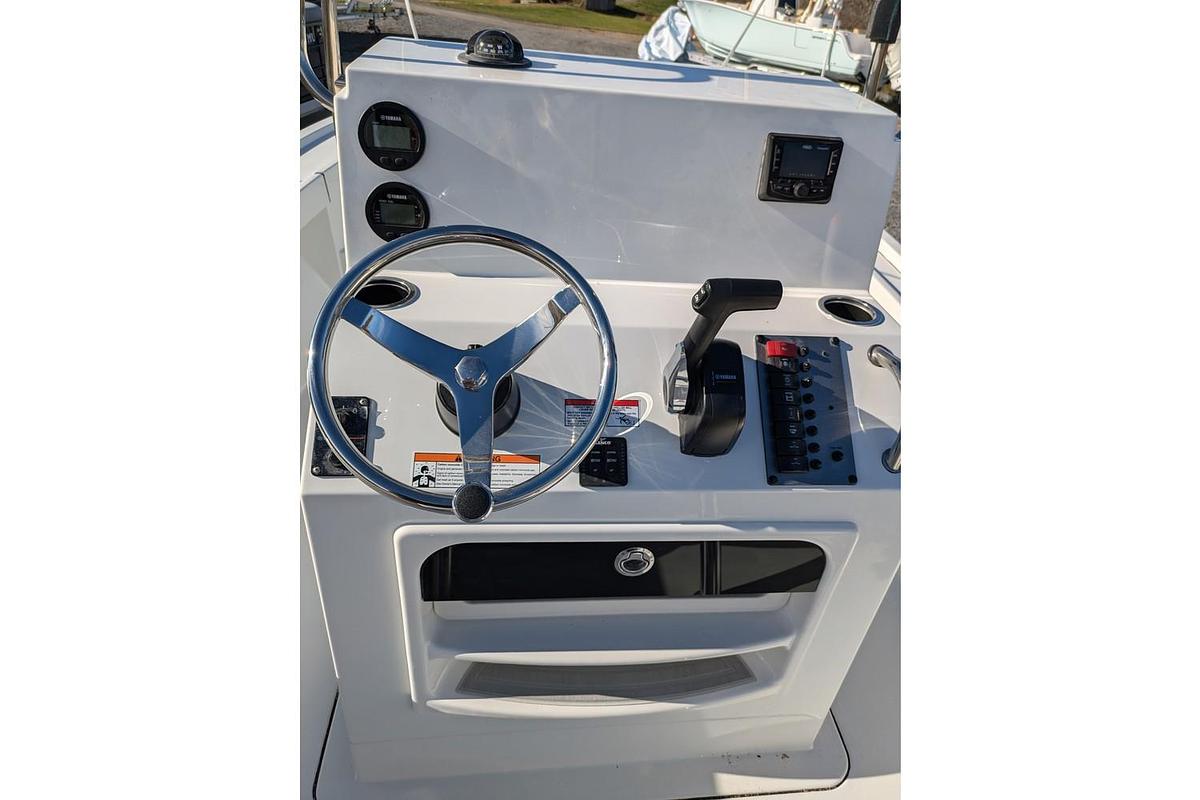 2025 Parker 1800 SE