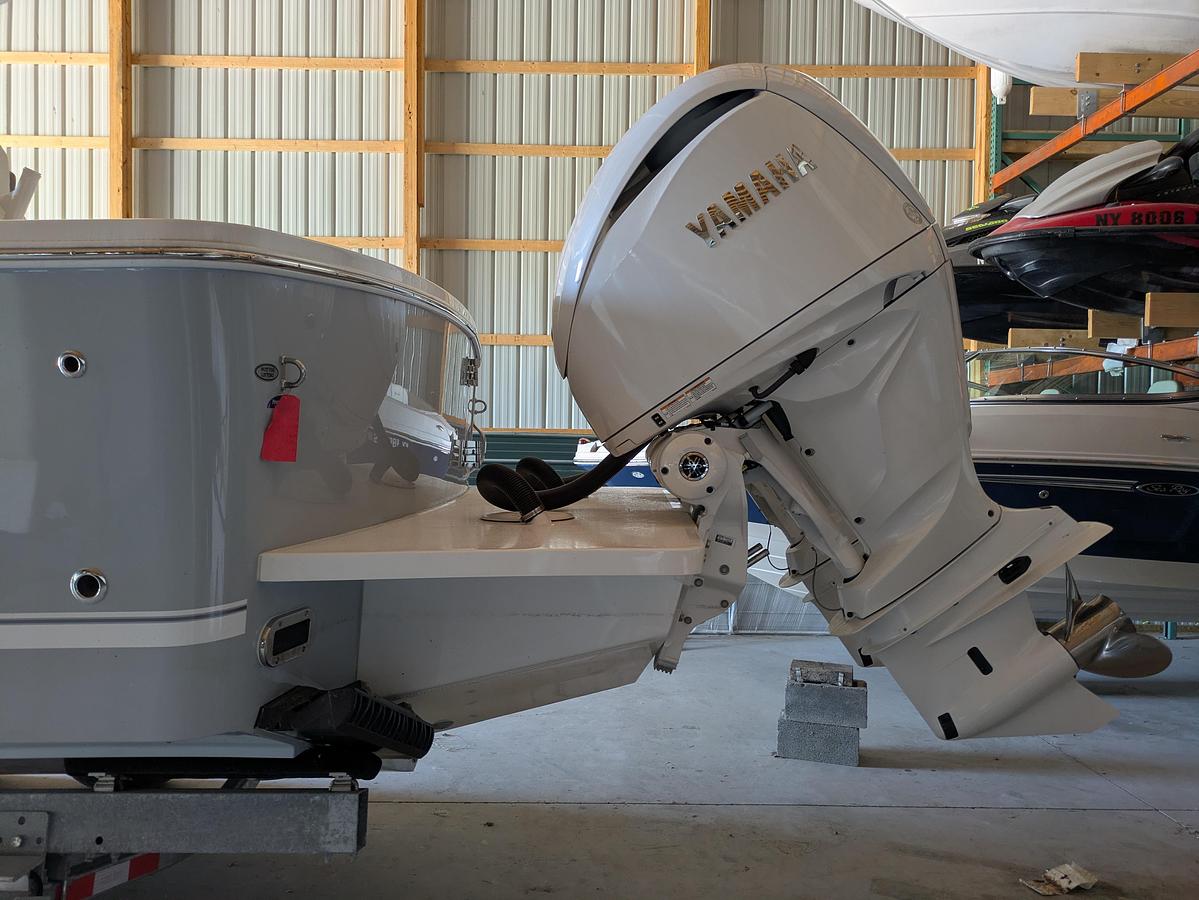 Used 2025 Regulator 28