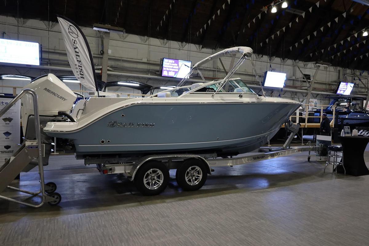 2026 Sailfish Dual Console 236 DC