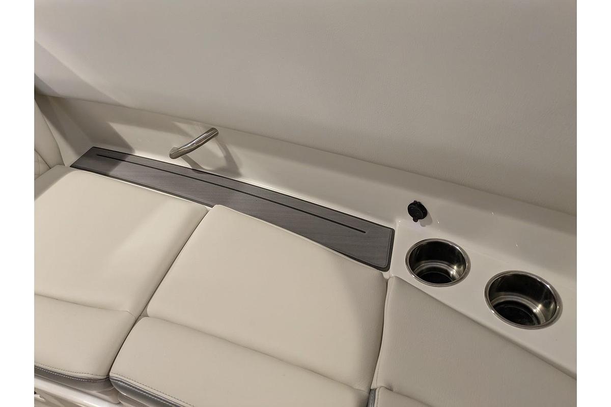 2025 Sailfish Dual Console 276 DC