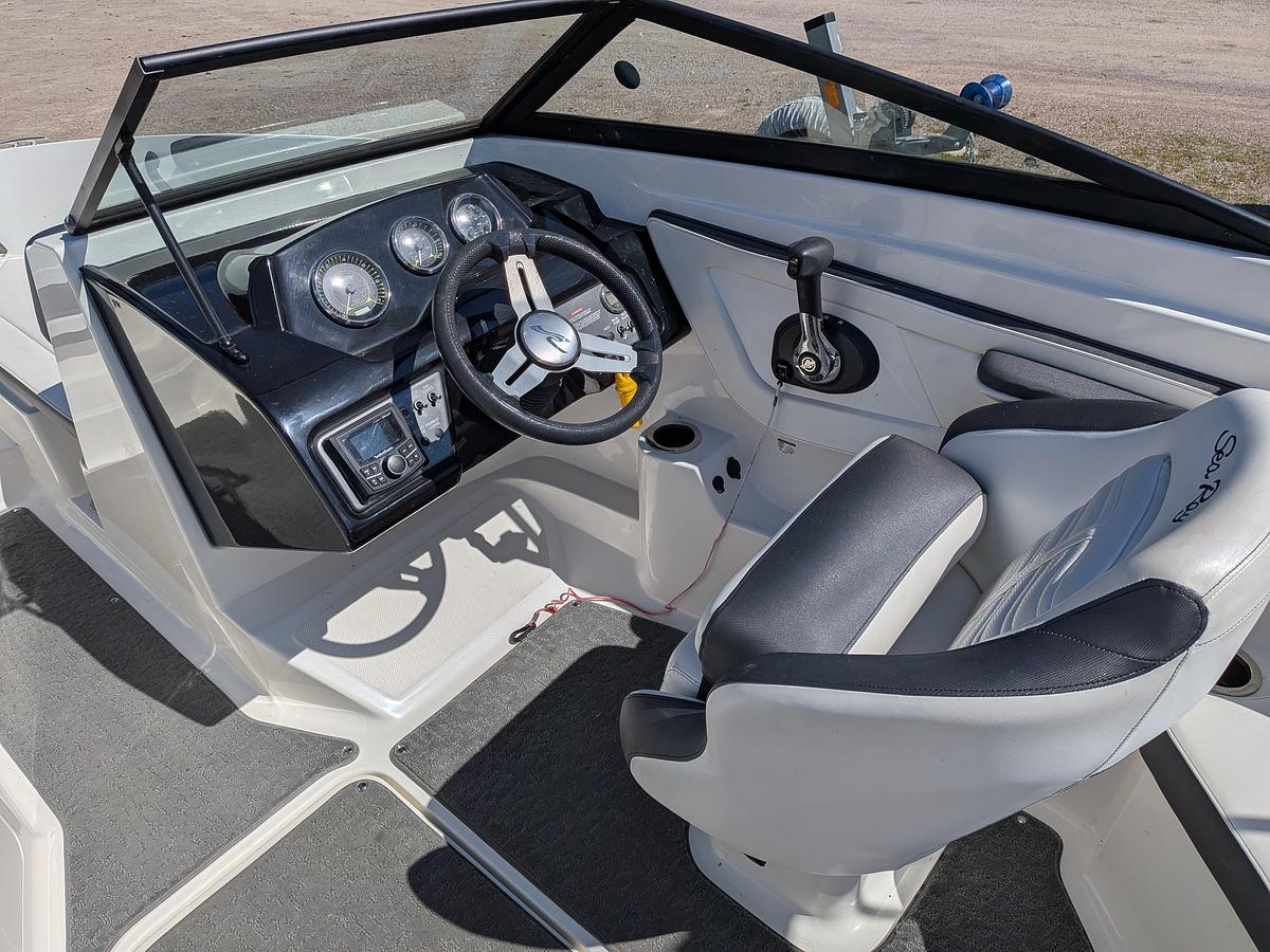 Used 2017 Sea Ray 210 SPX