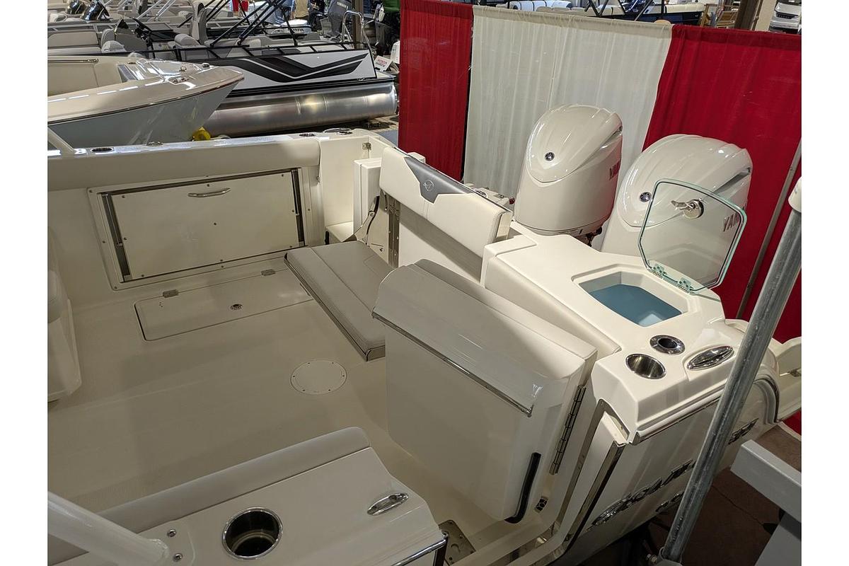 2025 Sailfish Dual Console 276 DC