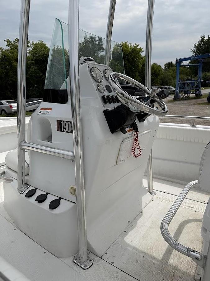 Used 2008 Triumph 190 Bay