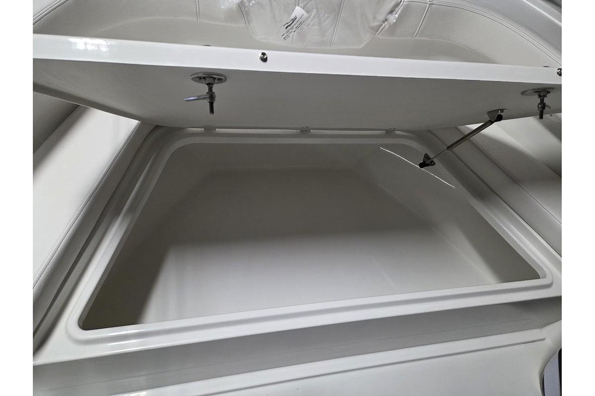 2026 Parker Coastal 210