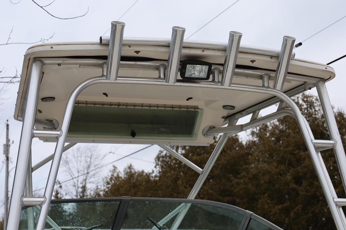 Used 2006 Trophy 2352 Walkaround Pro