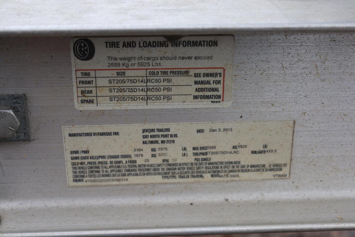 Used 2006 Trophy 2352 Walkaround Pro