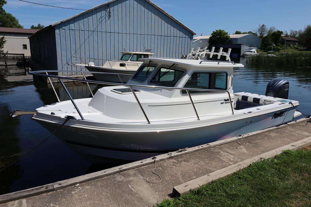 2026 Parker 227 Explorer