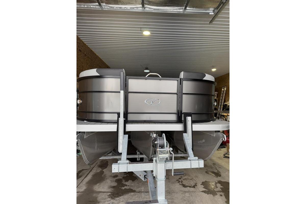 2024 Veranda VR22RFL