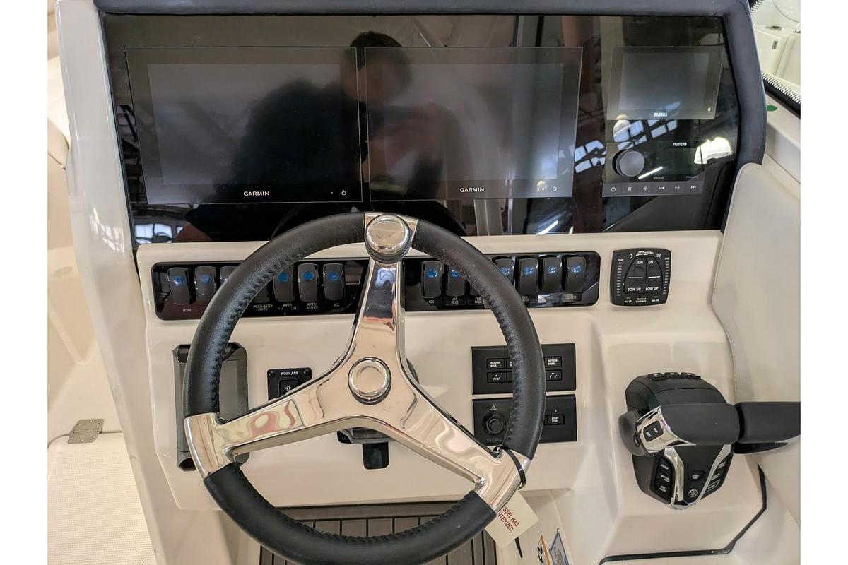 2025 Sailfish Dual Console 276 DC