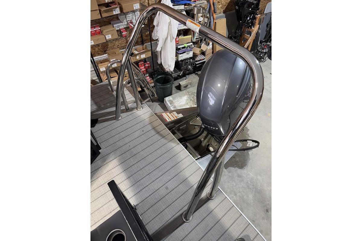 2024 Veranda VR22RFL