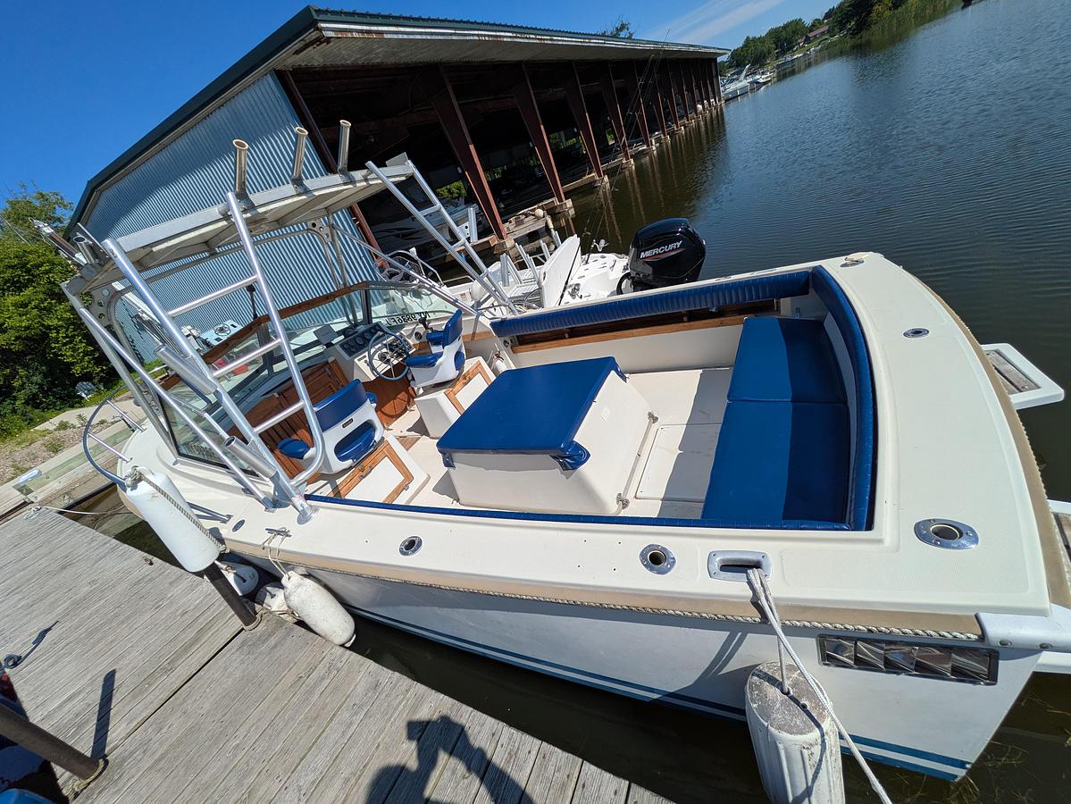 Used 1988 Limestone 24'