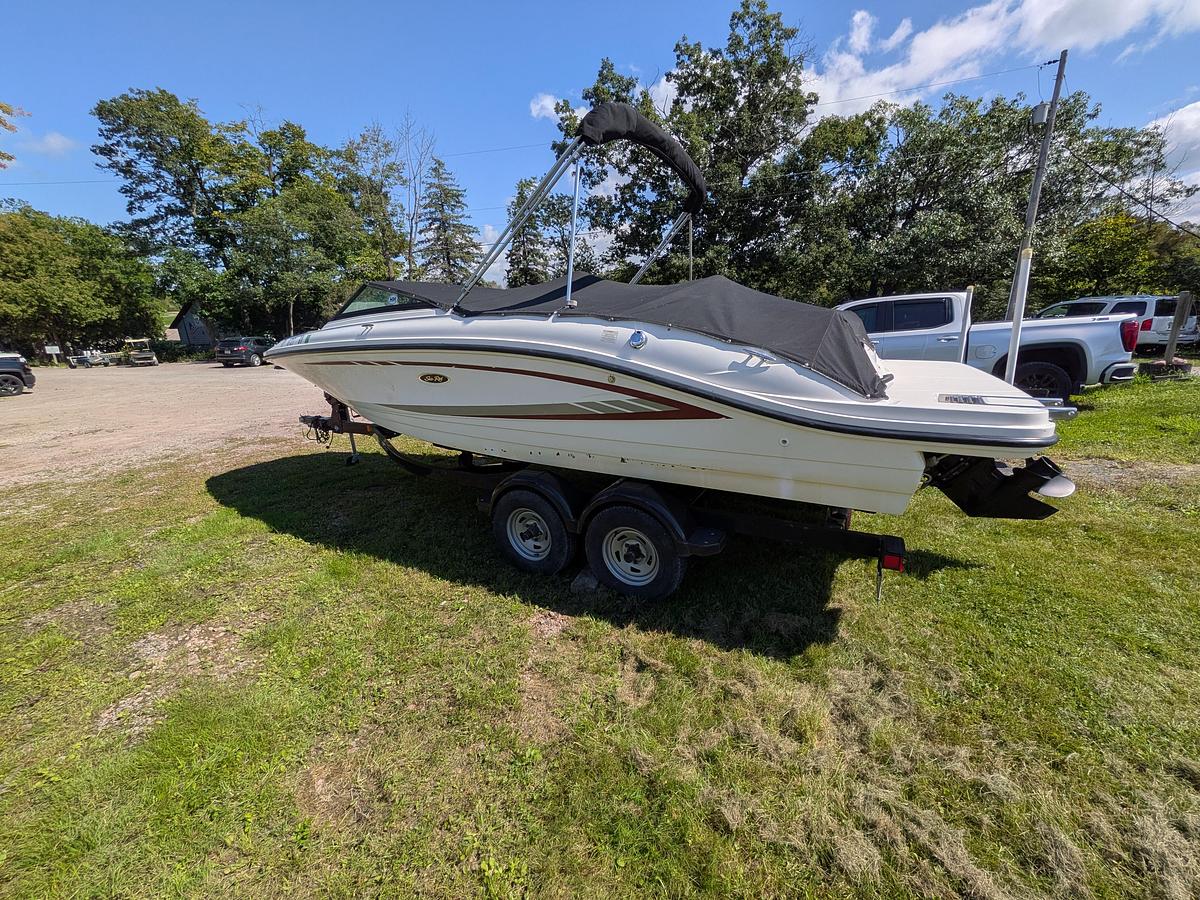 Used 2017 Sea Ray 210 SPX