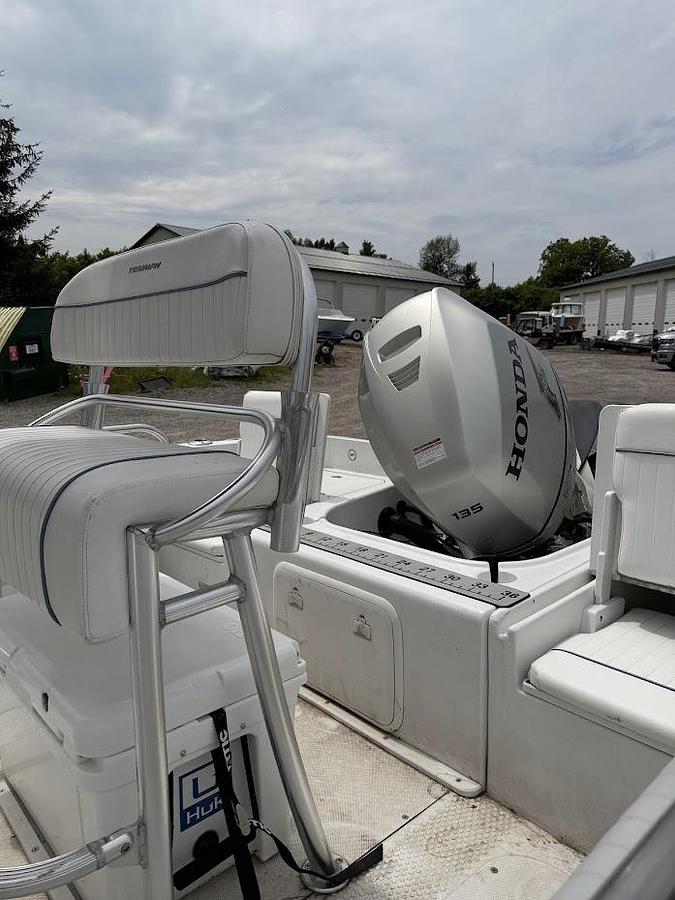 Used 2008 Triumph 190 Bay
