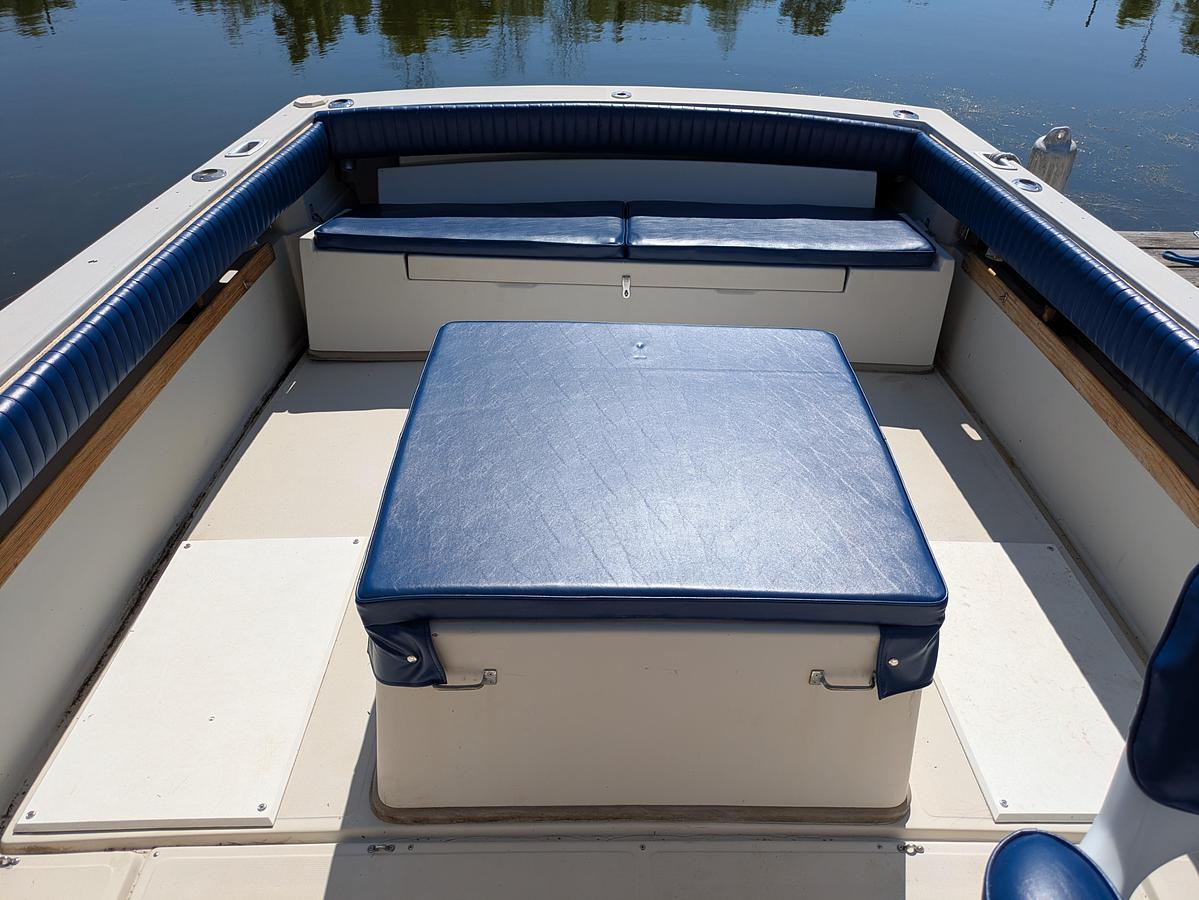 Used 1988 Limestone 24'