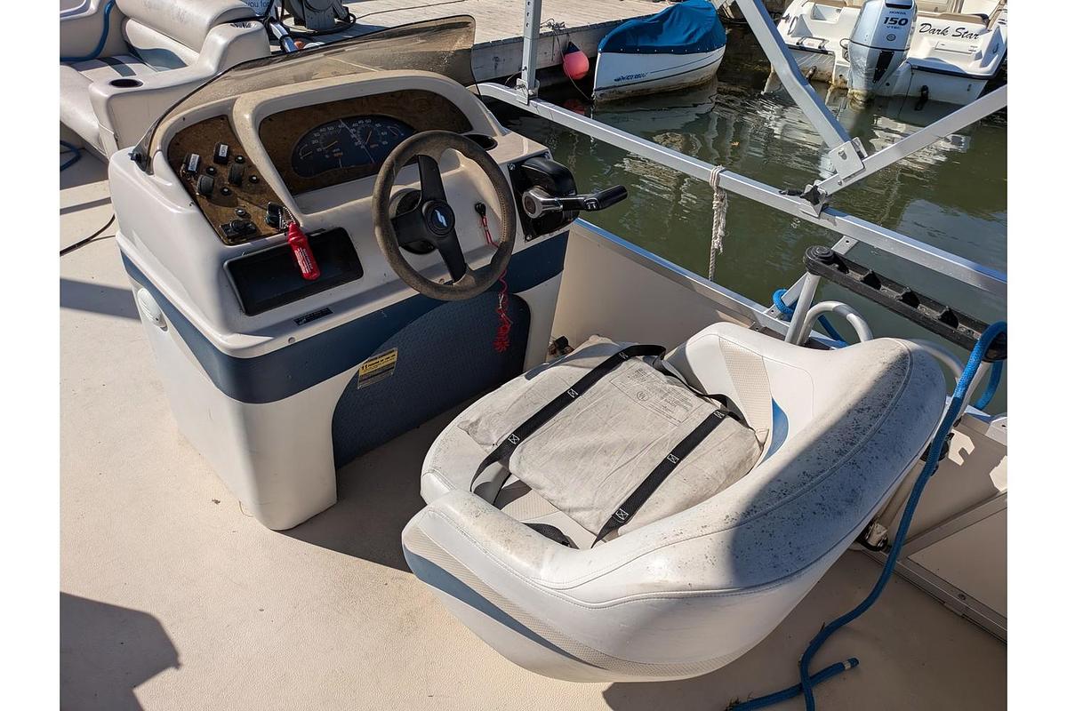 Used 2003 Starcraft 200 Cruise