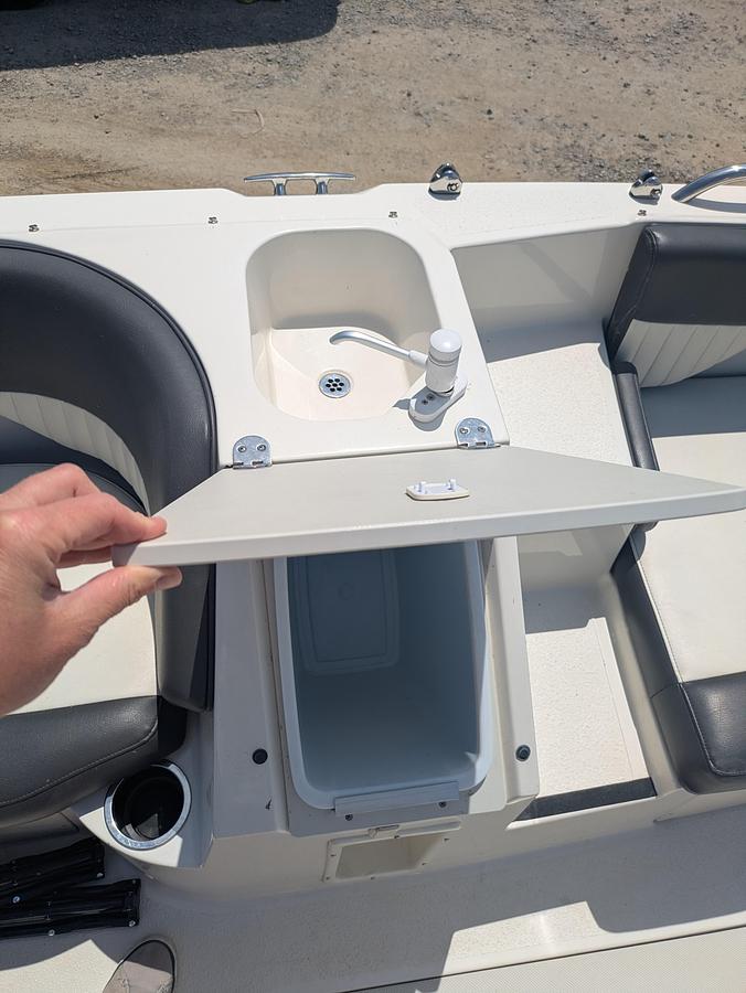 Used 2016 Stingray 192SC