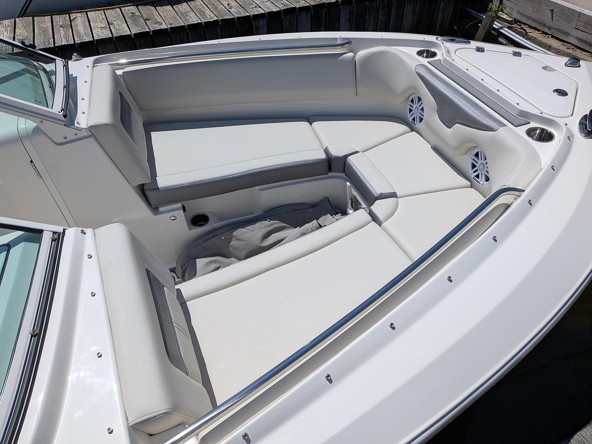 Used 2027 Sailfish 236DC