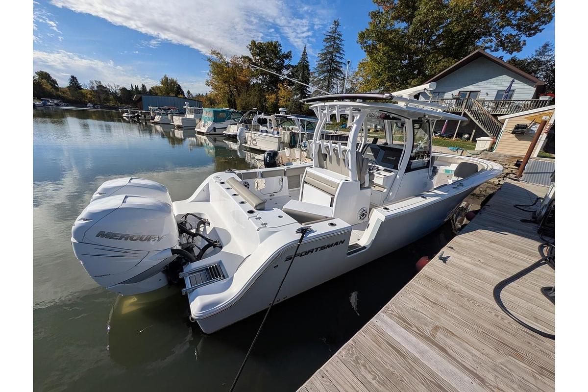 Used 2022 Sportsman Open 322