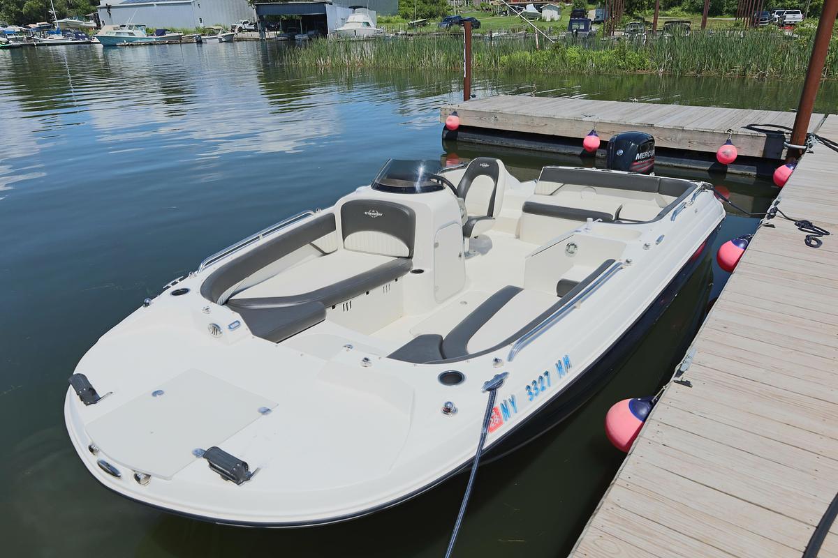Used 2016 Stingray 192SC