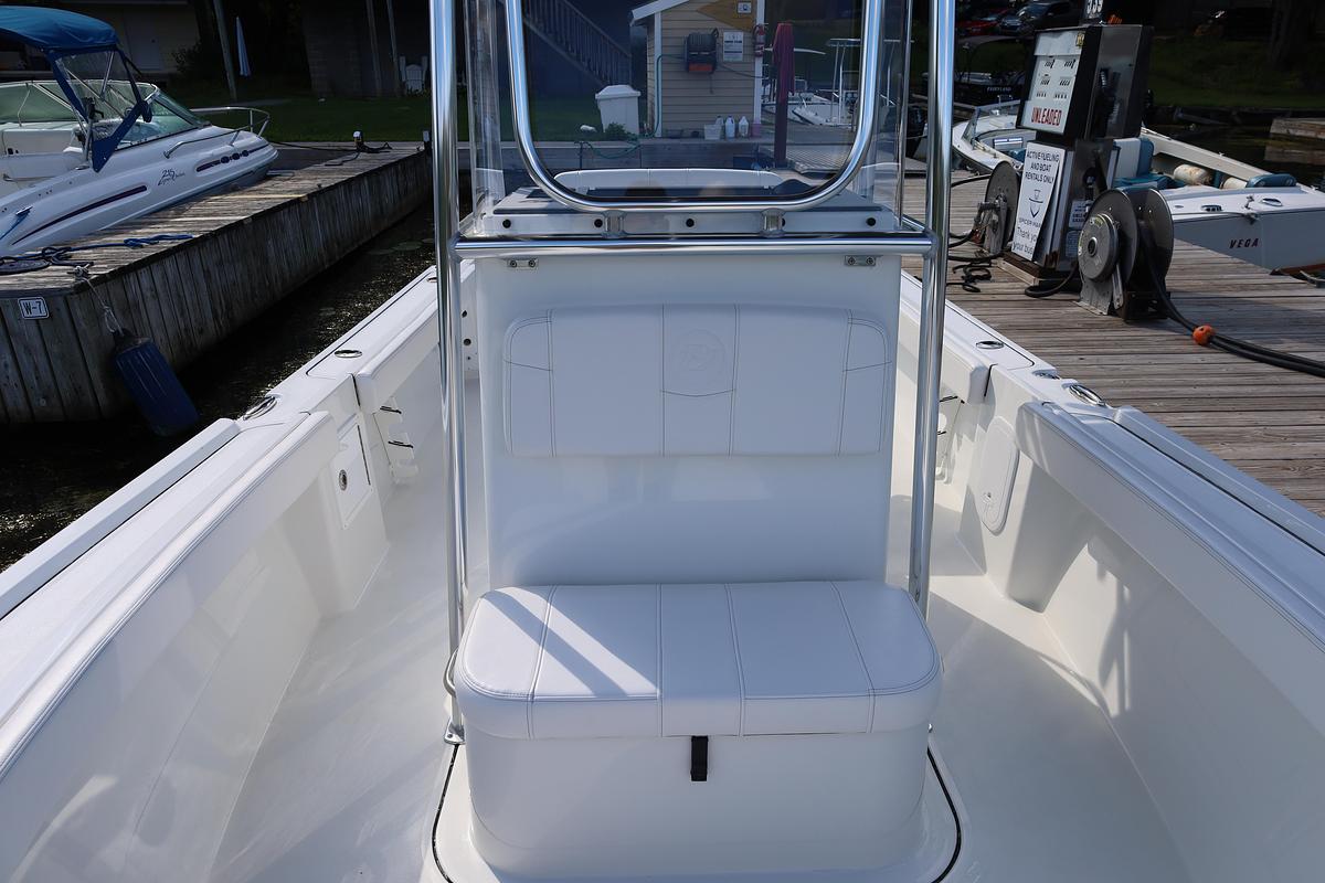 2027 Parker 210 Coastal