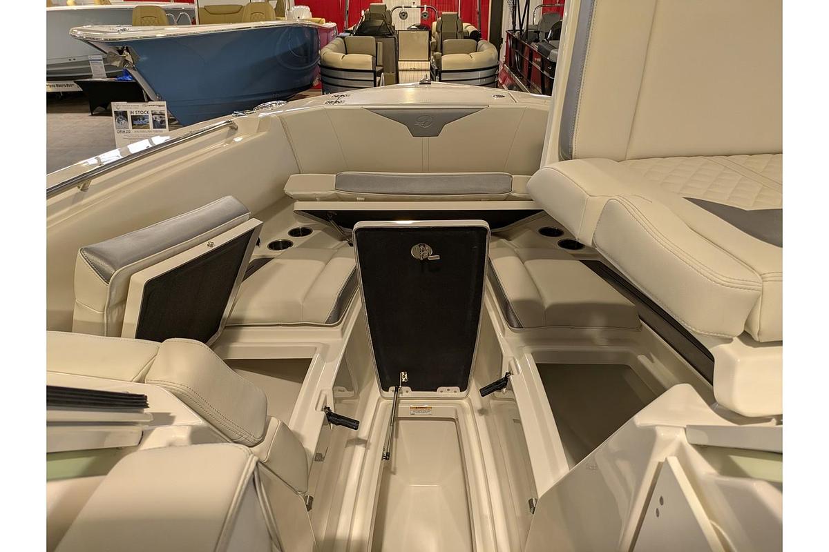 2025 Sailfish Dual Console 276 DC