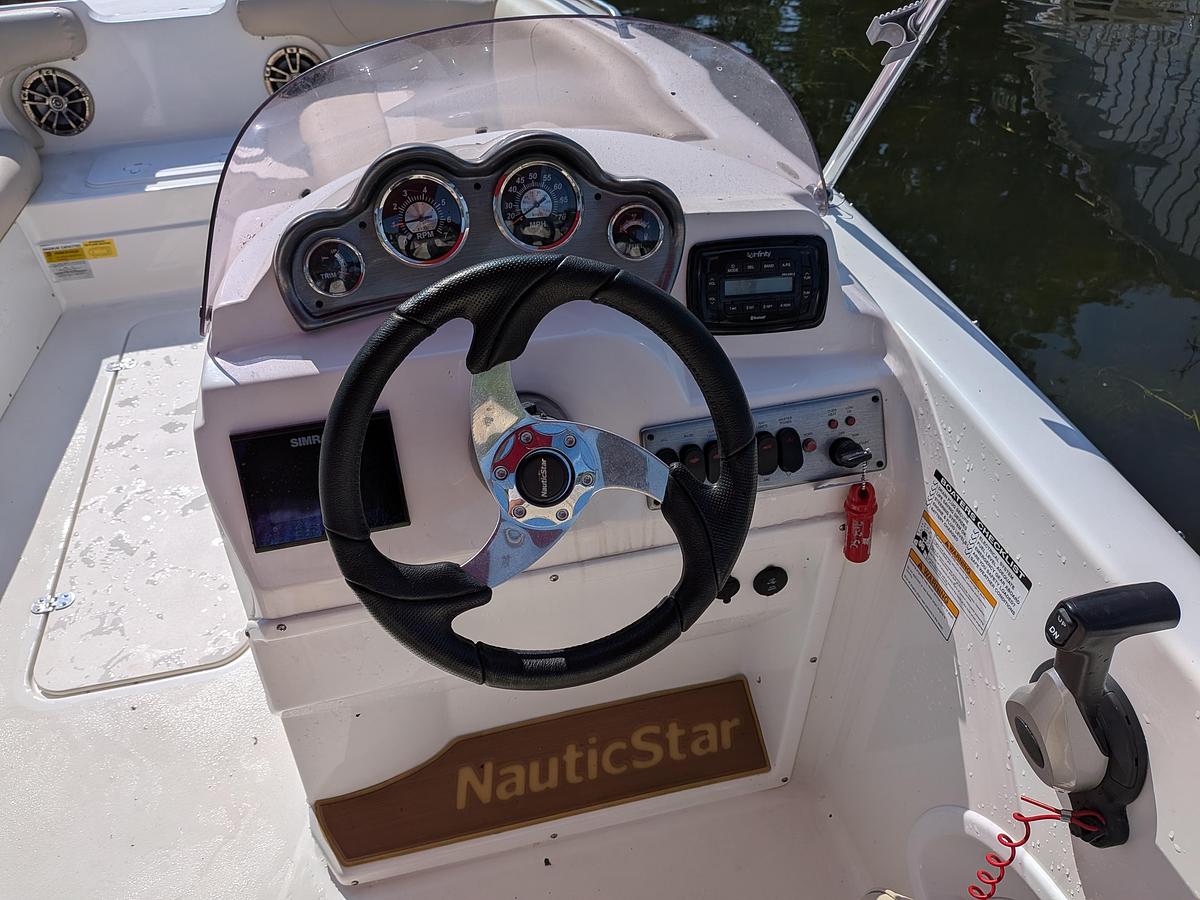 Used 2018 NauticStar 203SC