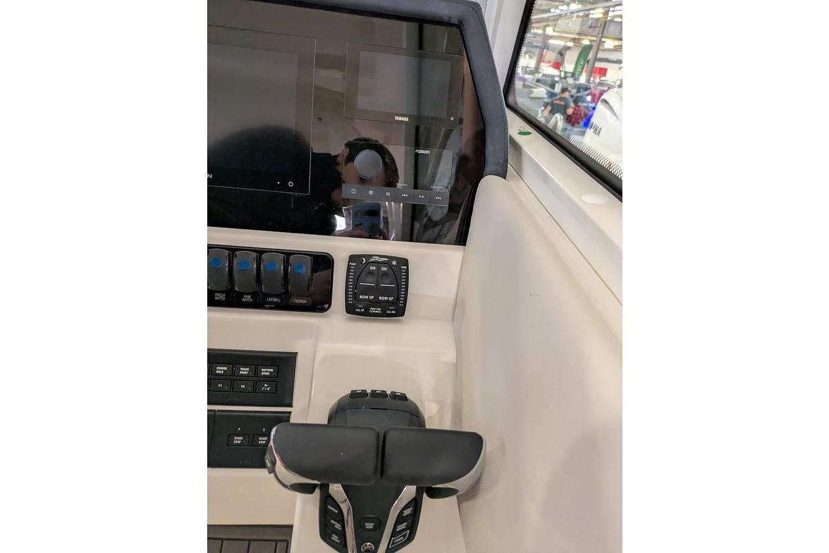 2025 Sailfish Dual Console 276 DC