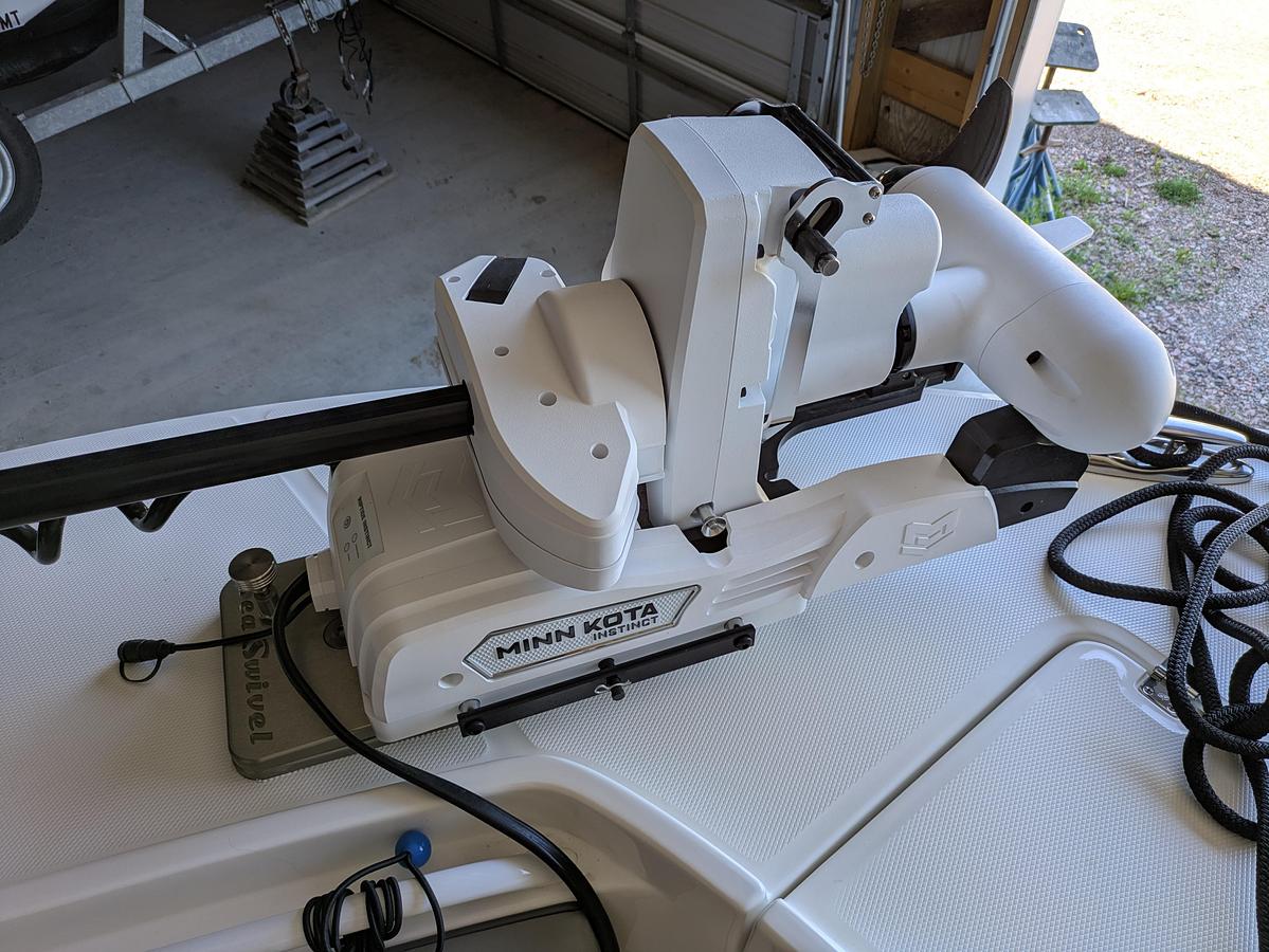 Used 2025 Regulator 28