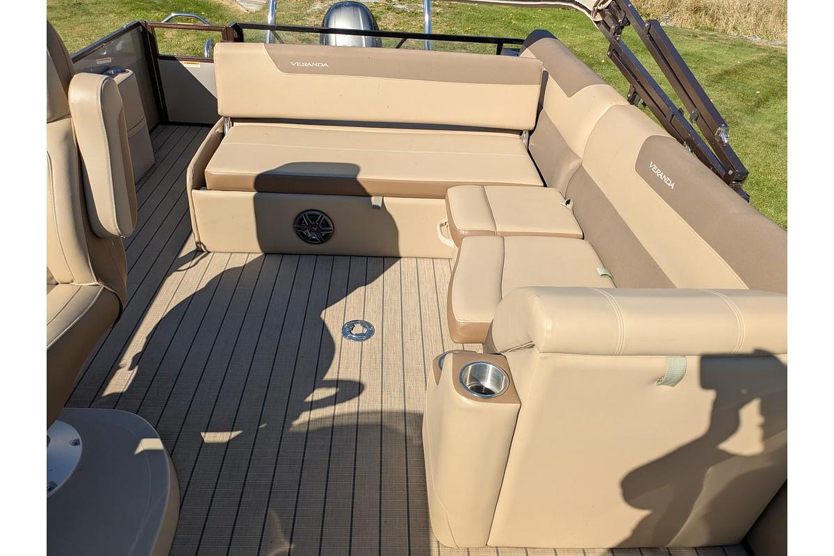 Used 2023 Veranda VR22VLB