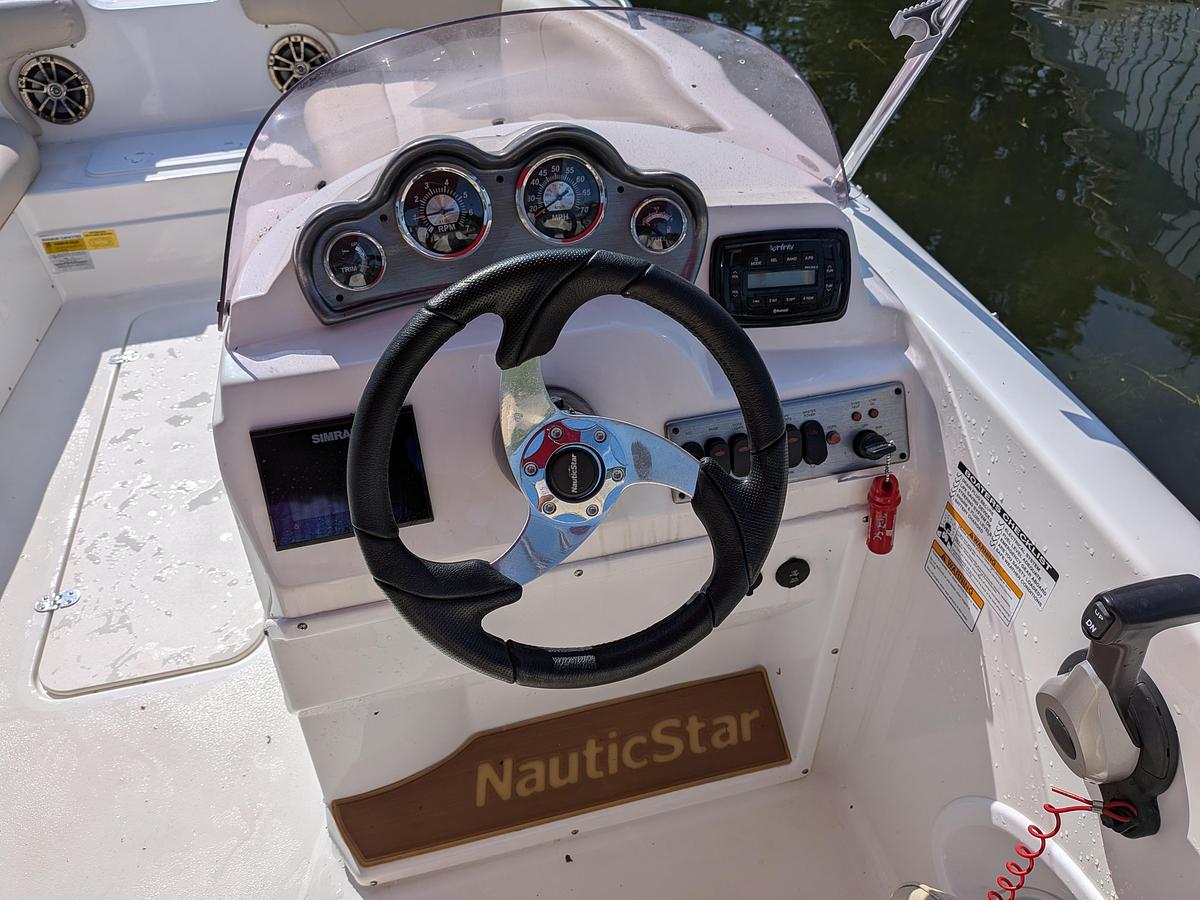 Used 2018 NauticStar 203SC