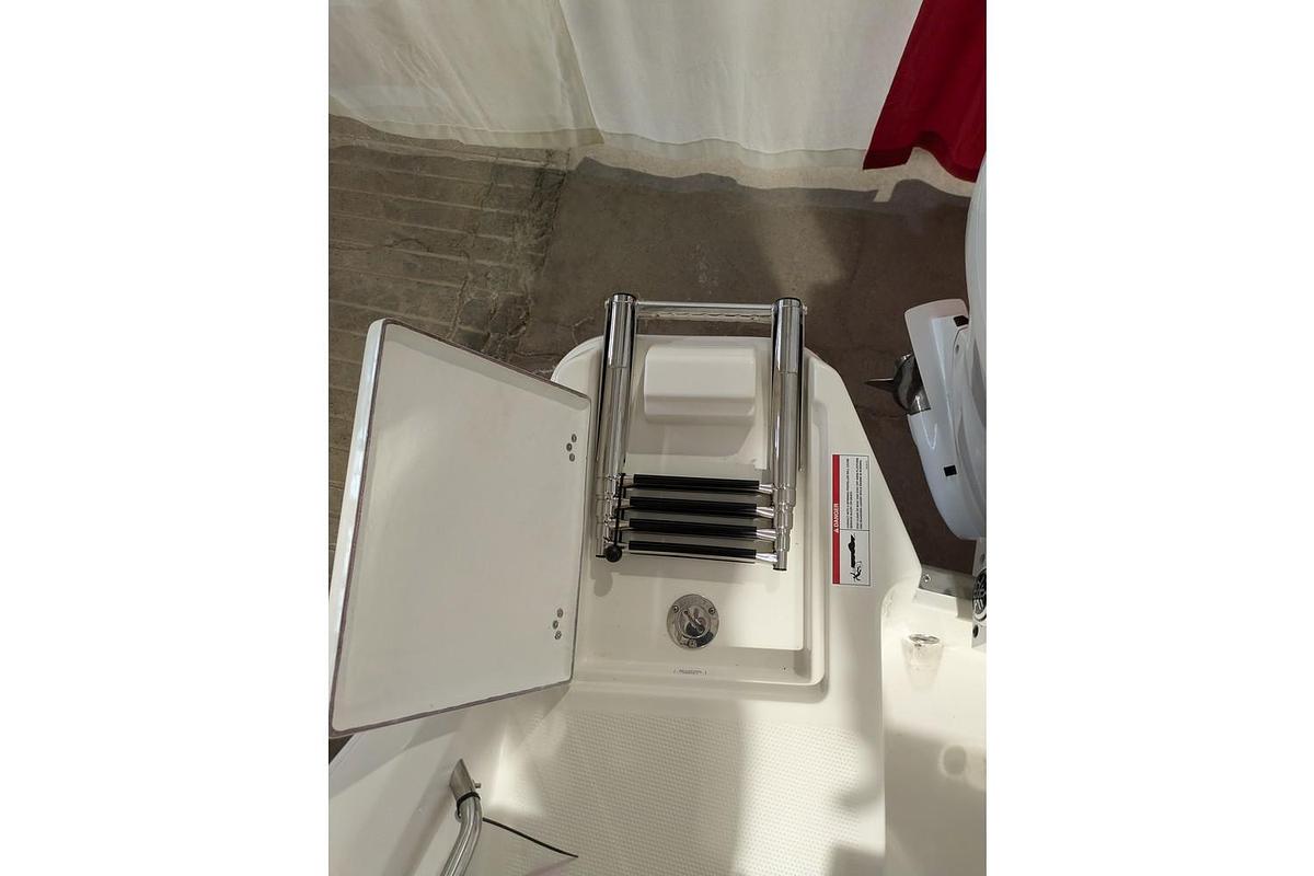 2025 Sailfish Dual Console 276 DC